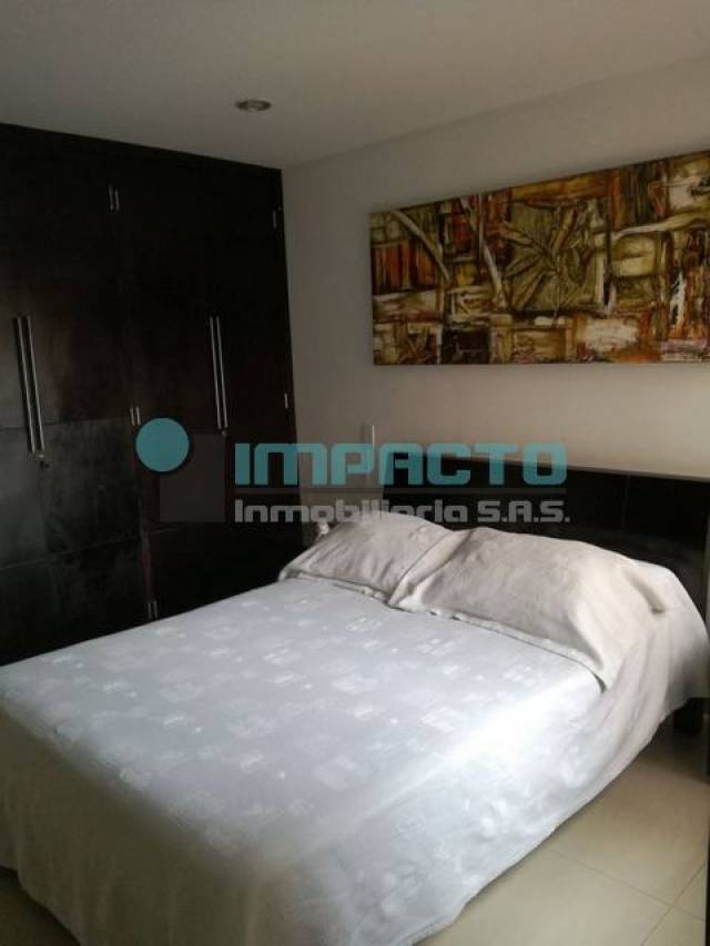 APARTAMENTO AMOBLADO EN LAURELES COD 20240