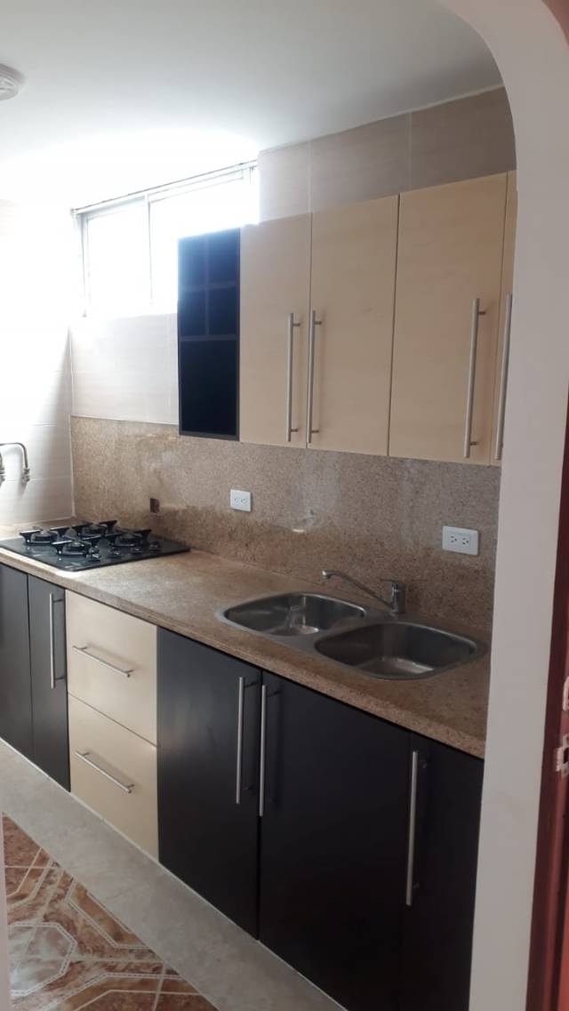 Apartamento en el barrio primero de mayo Unidad Gratamira