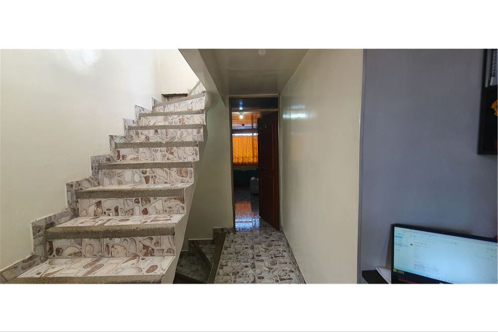 VENTA BONITA CASA DE 4 PISOS CON LOCAL EN SUBA