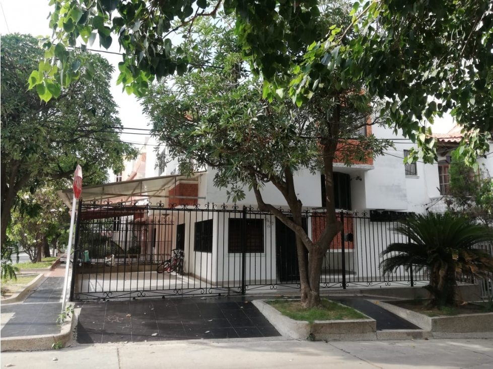 Vendo casa Duplex en Villa Carolina