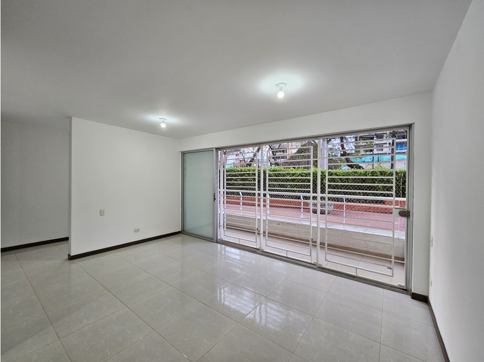 Se Vende Apartamento en Bellavista Primer Piso JD