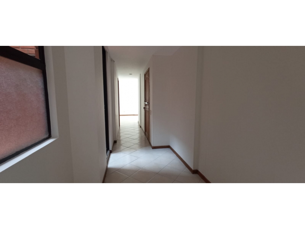 Apartamento en Arriendo en Medellin Sector Laureles