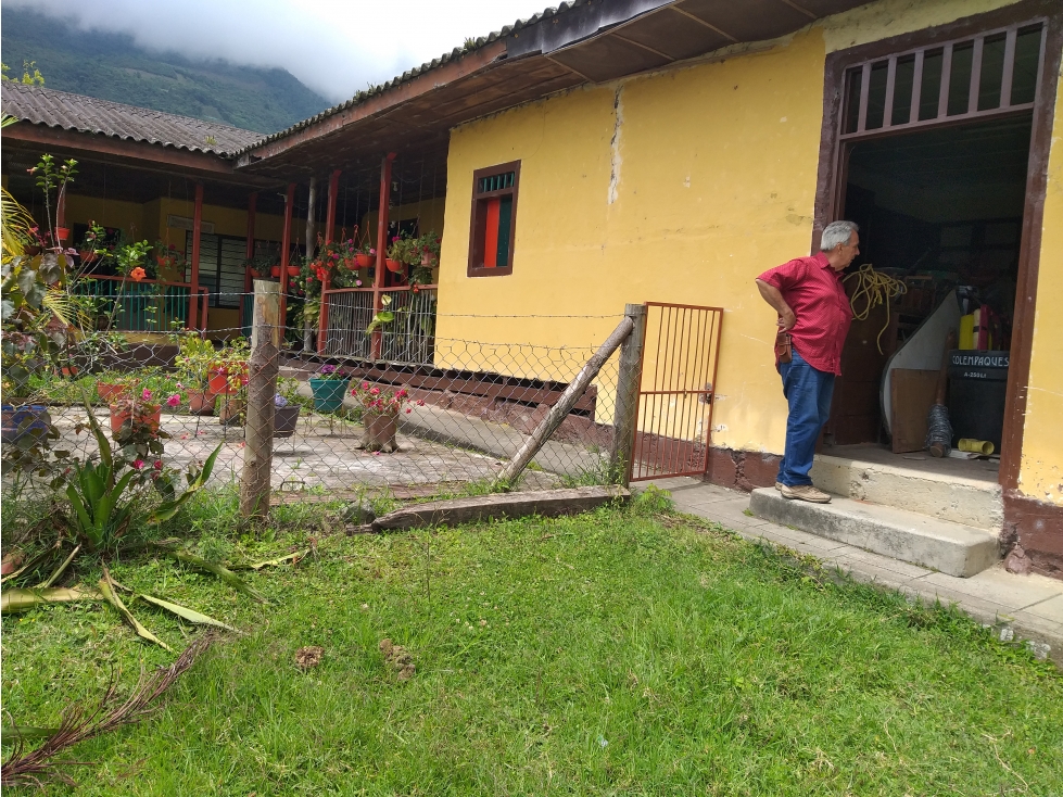 HERMOSA FINCA EN EL CORREGIMIENTO EL RETIRO EN PRADERA VALLE