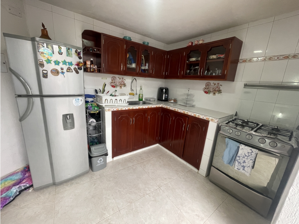 VENDO CASA REMODELADA EN GUAYACANES DEL RIO