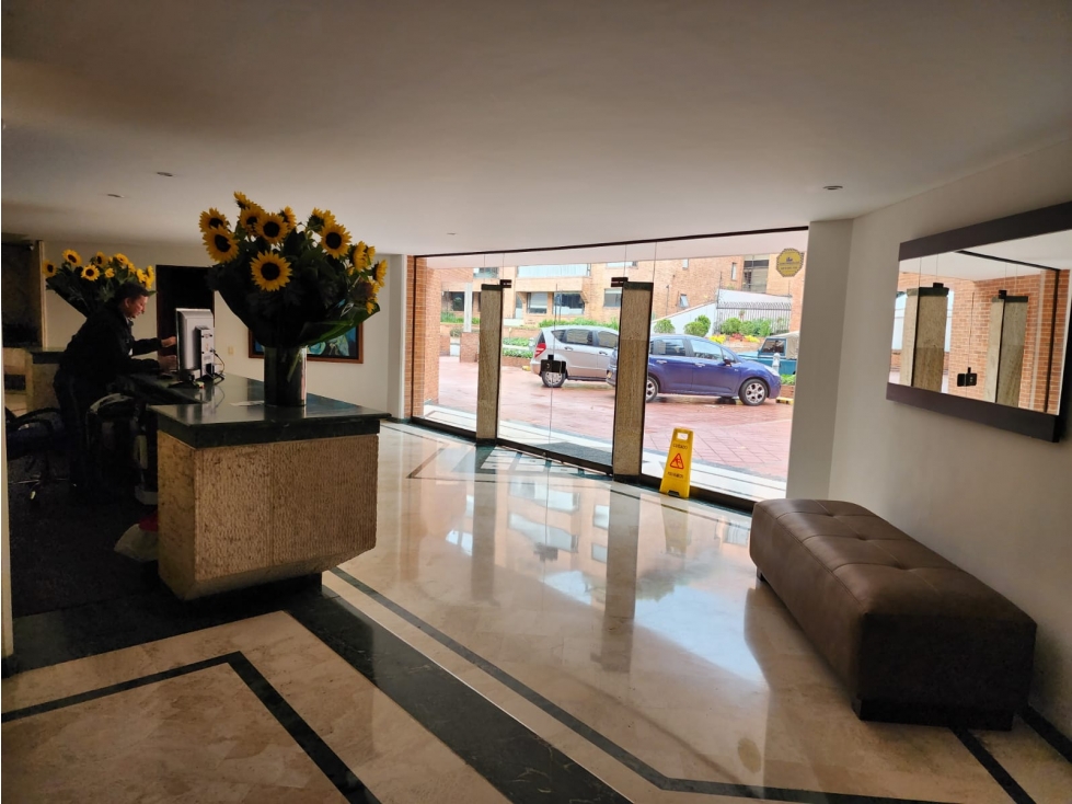 VENTA APARTAMENTO 330m2 REMODELADO 3H/4B/2G/1D LA CAROLINA
