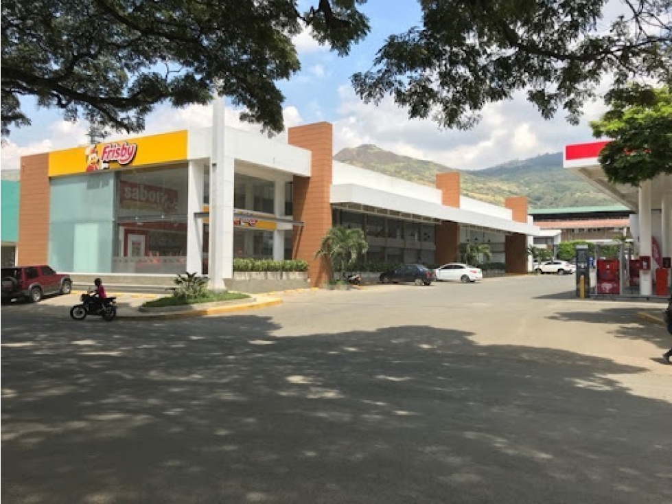 ALQUILA LOCAL MENGA PLAZA ACOPI YUMBO