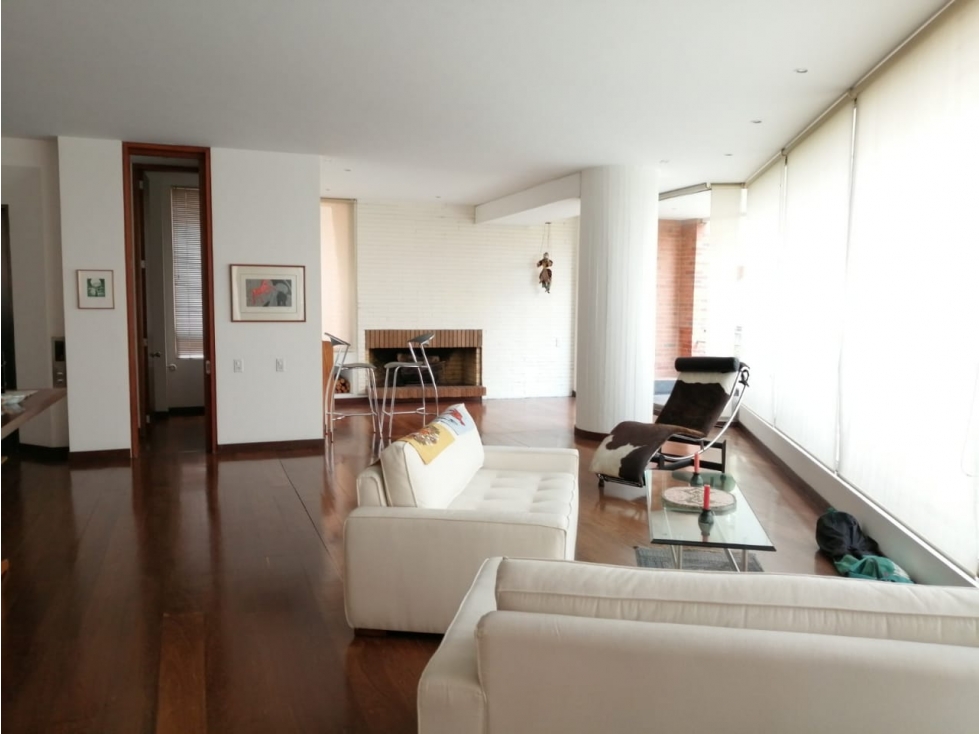 SE VENDE APARTAMENTO EN LOS ROSALES