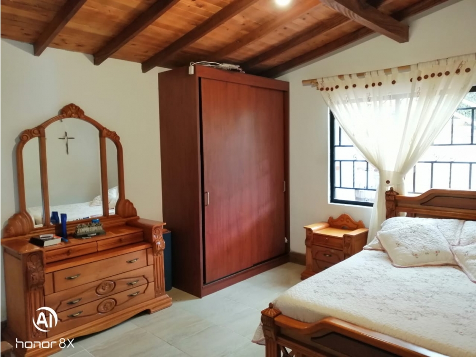 CABAÑA  EN  VENTA  EN  SAN  PEDRO  DE  LOS  MILAGROS