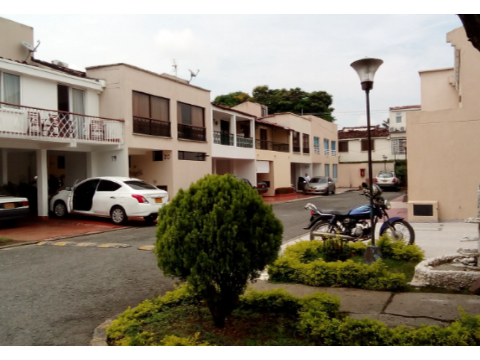 Venta Casa Condominio en La Hacienda, Sur de Cali 306.