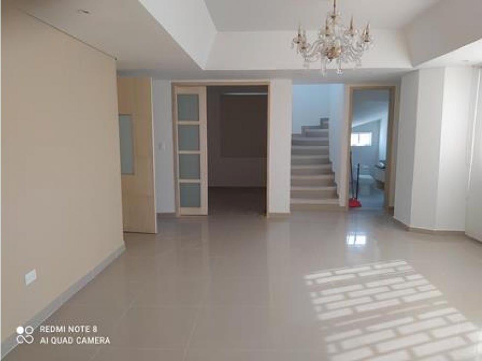 Se vende apartamento penthouse incluye azotea en el barrio El Porvenir