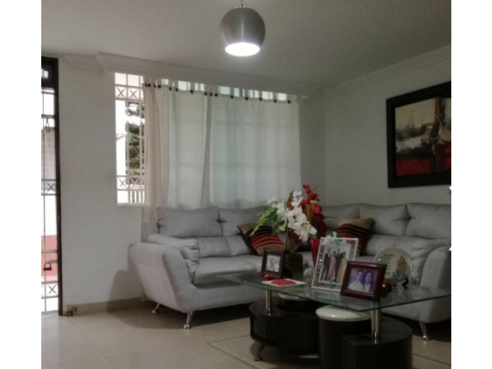 Se vende casa en conjunto barrio La Concepcion