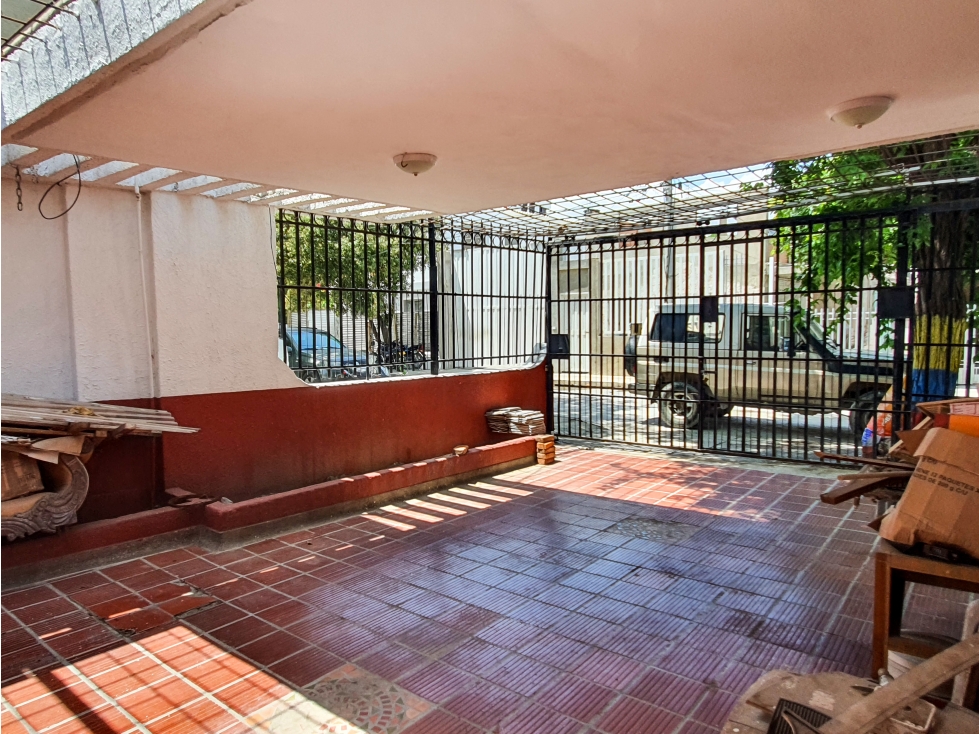 Arriendo Casa Amplia para Negocios  en Santa Marta