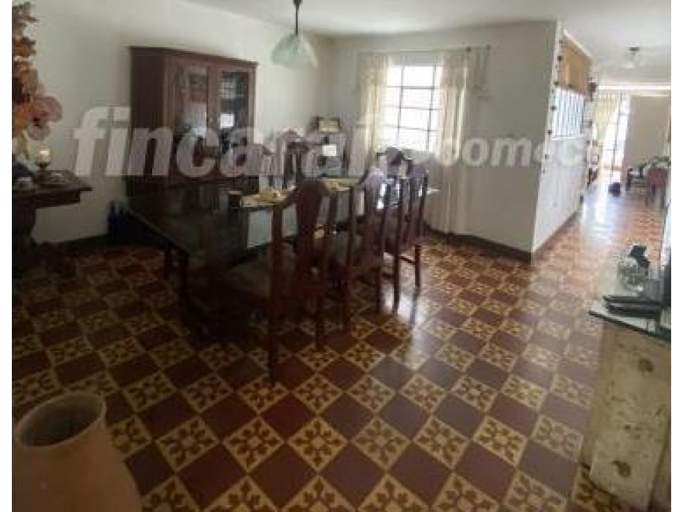 Casa comercial para arriendo en Belen sector Miravalle