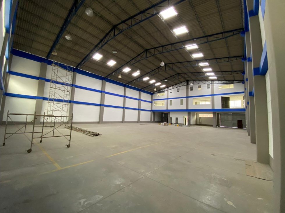 BODEGA EN ARRIENDO, SECTOR ENGATIVA, INDUSTRIAL