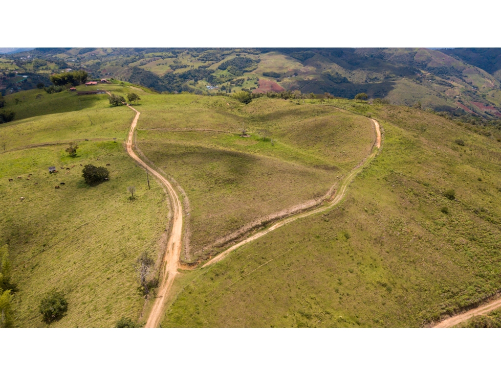 Venta Lote de 3511Mts2 en La Cumbre, Valle del Cauca L-B5-D-25.