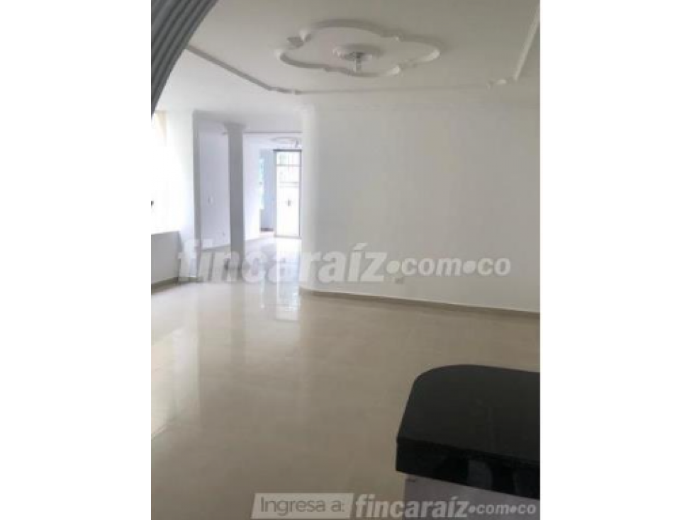 Venta Casa de 290mts2 Prados del Limonar, Sur de Cali 9355.