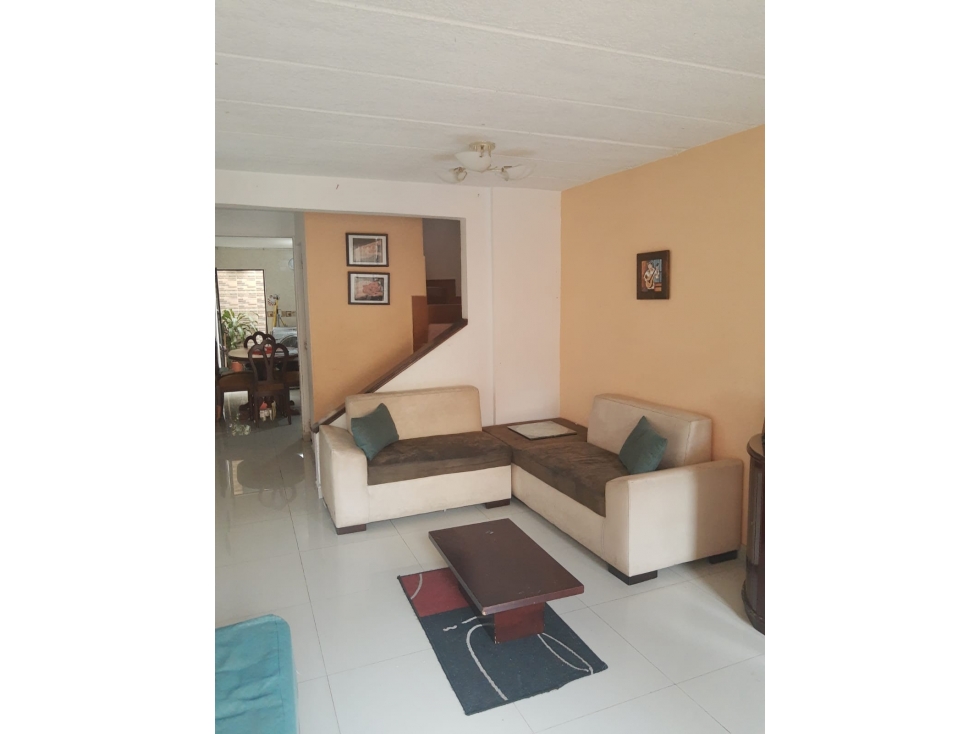 Venta de Casa de 84Mt2 en Condominio en El Limonar, Cali 6442.