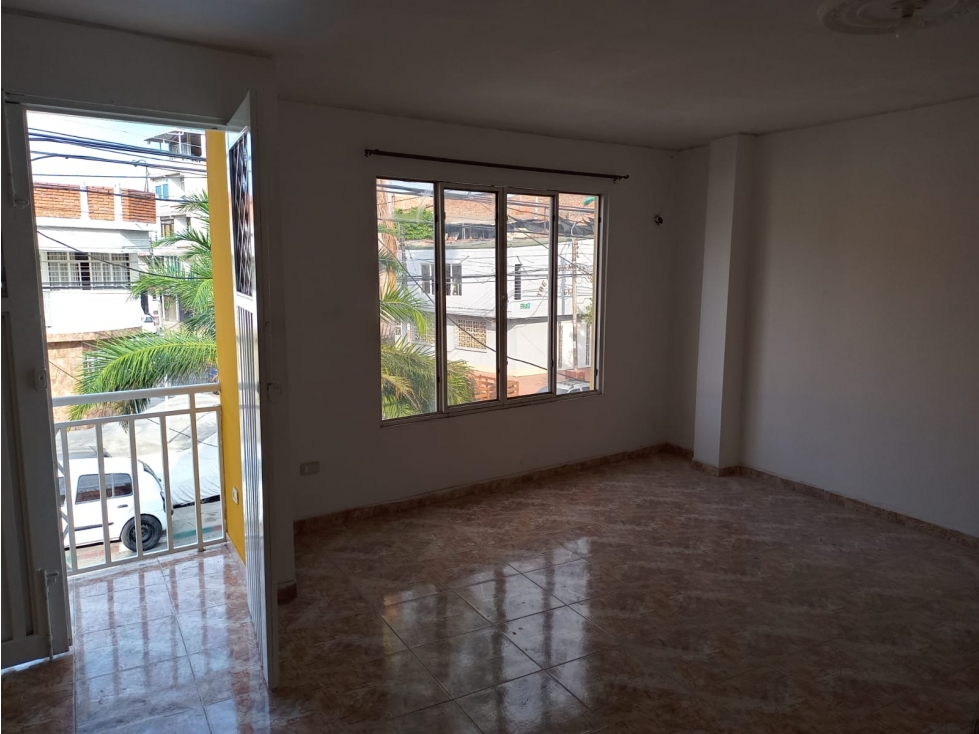 Venta de Casa Bifamiliar La Floresta, Nororiente de Cali 4808.