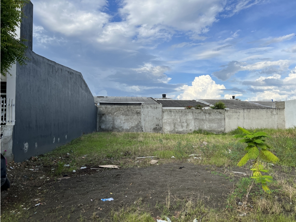 LOTE EN EL BARRIO CAMPO ALEGRE ?