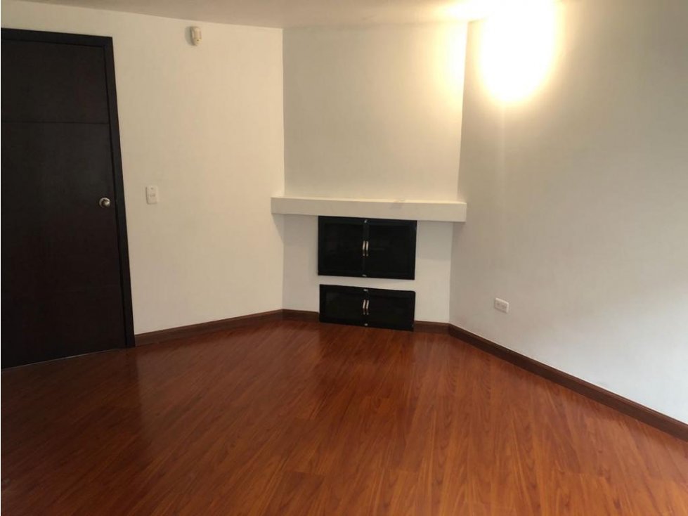 ¡Gran Oferta! Espectacular Casa Para La Venta, Barrio Mónaco, Bogotá.