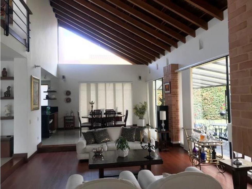 Casa Para La Venta En Exclusivo Condominio Campestre, Cerca de Piedra