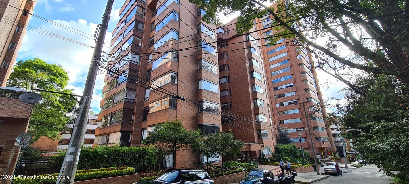 Apartamento en  La Cabrera(Bogota) COD: 22-18