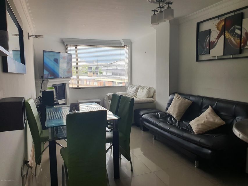 Vendo Apartamento en  Galerias(Bogota) C.O  22-156