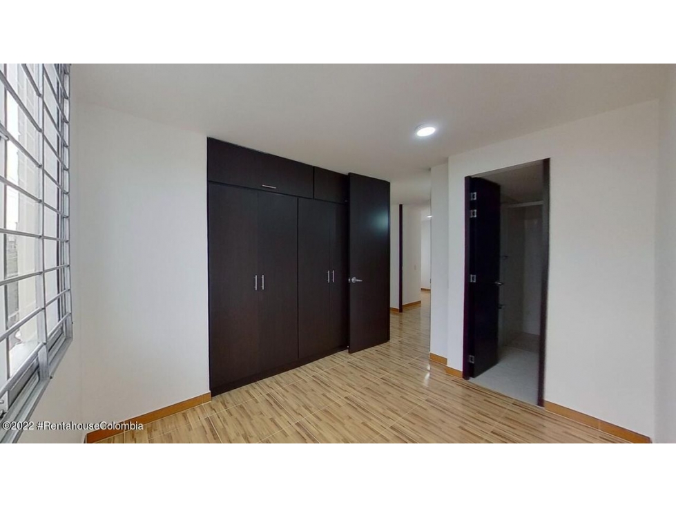 Apartamento en  San Antonio Norte RAH CO: 22-3320