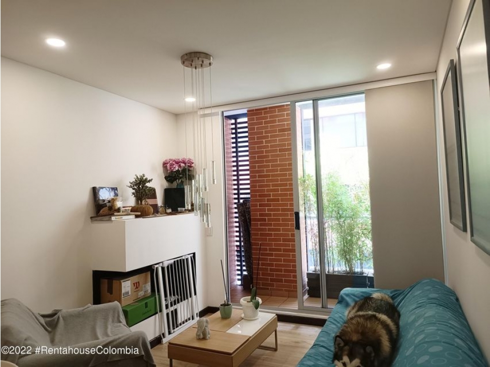 Apartamento en  Chico Navarra RAH CO: 23-143