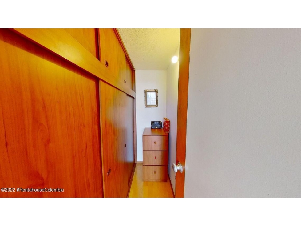 Apartamento en  Marsella(Bogota) RAH CO: 22-2938