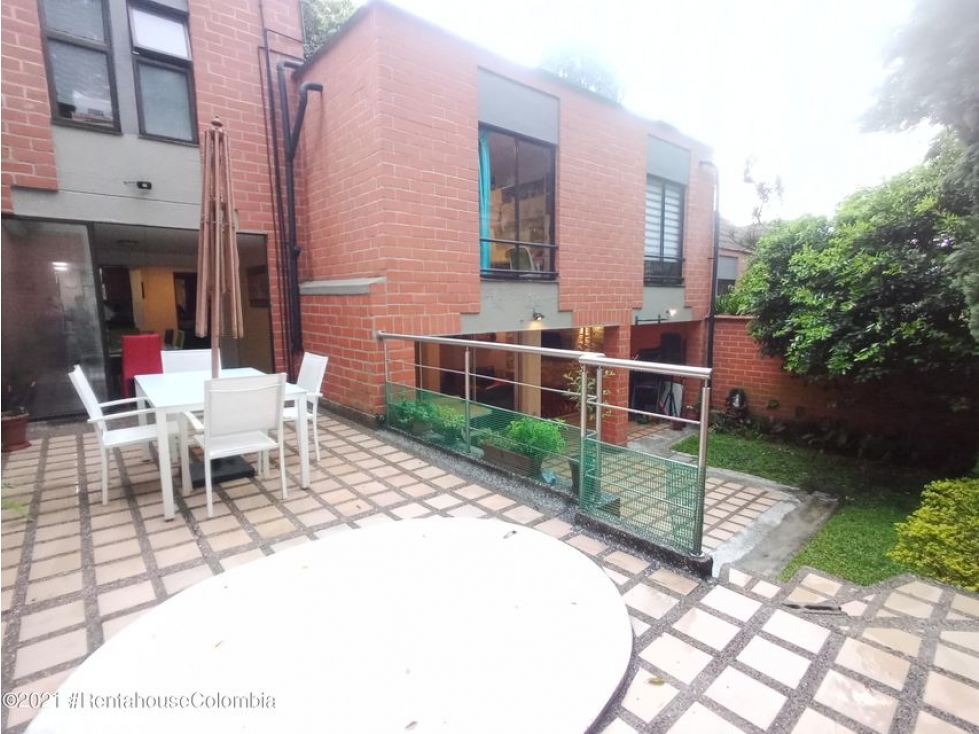 Vendo Casa en  San Lucas(Medellin) C.C 22-1532