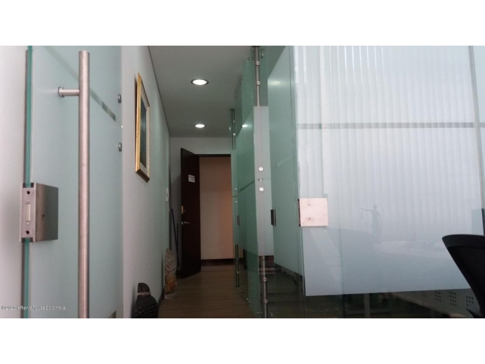 Arriendo Comercial en  Chico Norte(Bogota) C.C 22-379