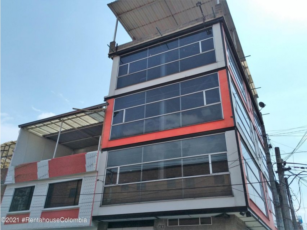 Vendo Comercial en  El Progreso(Bogota) C.C 22-637