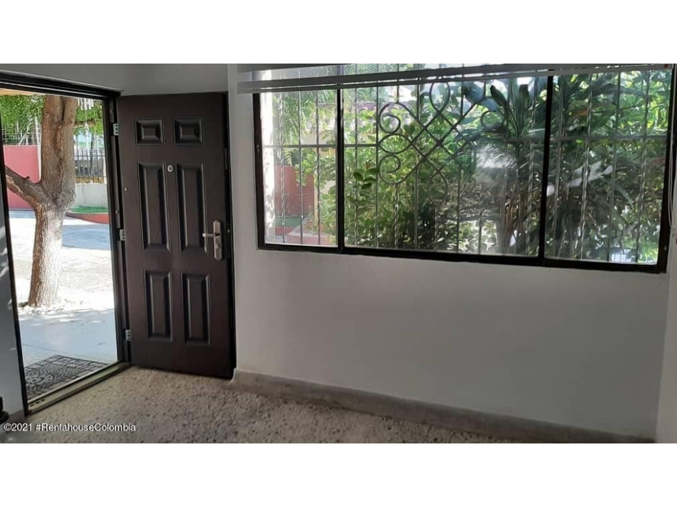 Vendo Casa en  Villa Santos C.C 22-1516