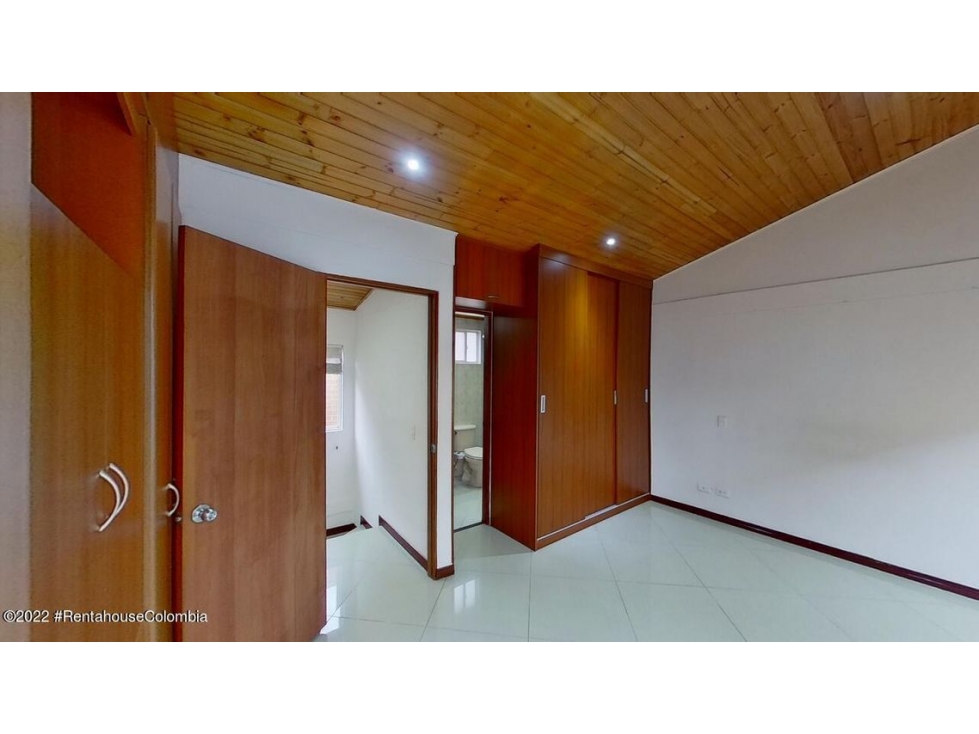 Apartamento en  El Tintal(Bogota) RAH CO: 22-2967