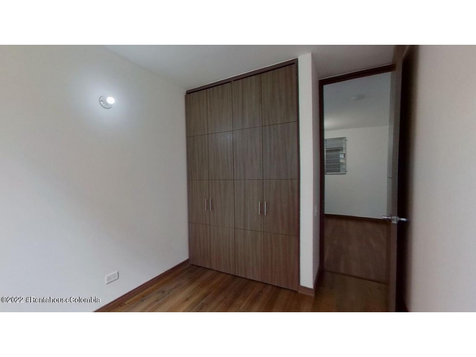 Apartamento en  La Estacion RAH CO: 22-3184