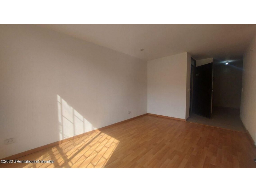 Apartamento en  Huertas de Soacha RAH CO: 23-513