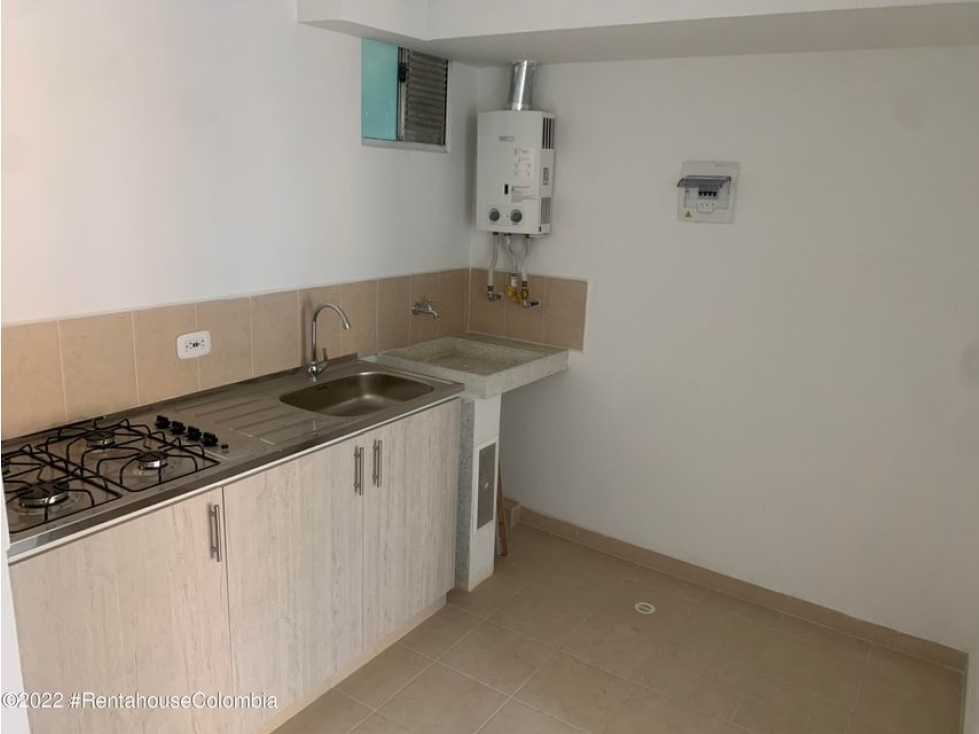 Apartamento en  Tierra Buena RAH CO: 23-944