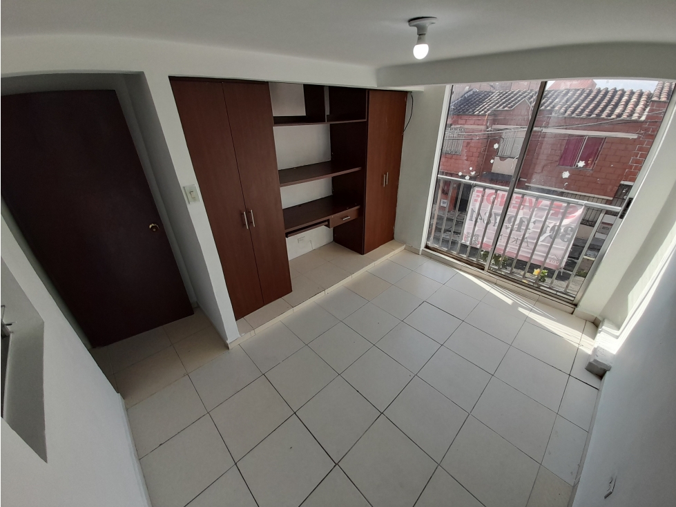 Apartamento en Venta en el sector Villa Aventura en Itagui, Piso 02