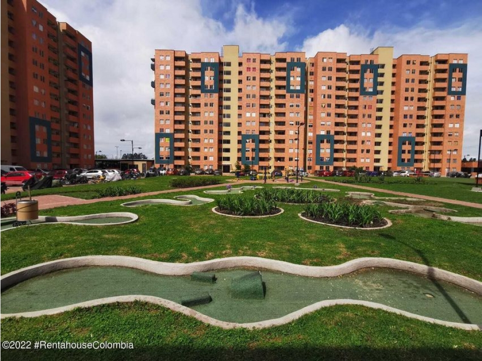 Vendo Apartamento en  La Prosperidad C.O 23-461