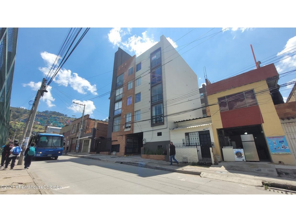 Vendo Apartamento en  San Cristobal Norte C.O 23-728