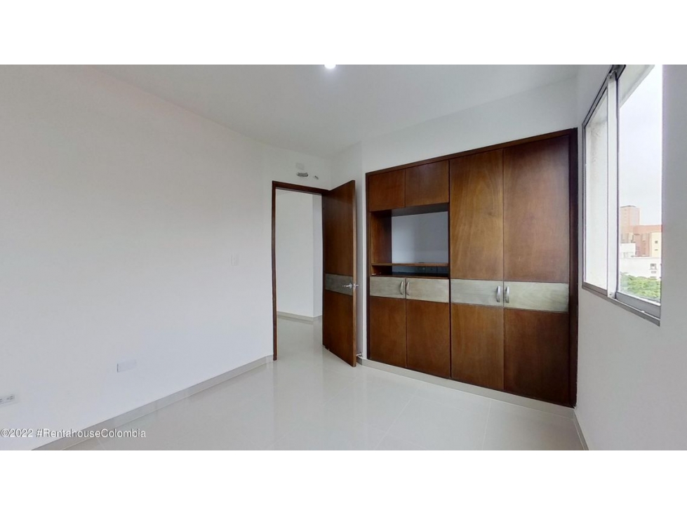 Apartamento en  Villa Santos RAH CO: 23-1303