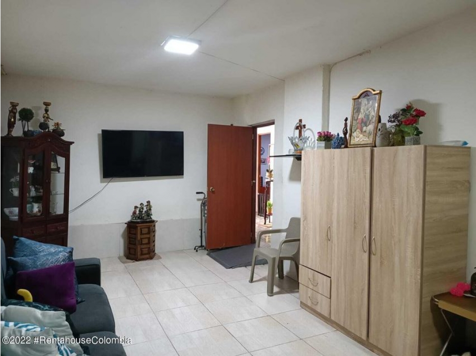 Vendo Casa en  Villa Nueva(Medellin)S.G. 23-1526