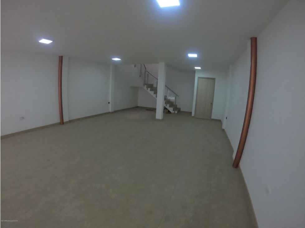 Arriendo Comercial en  Los Cerezos(Bogota) C.O 23-1479