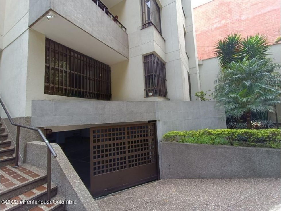 Apartamento en  Conquistadores RAH CO: 22-2032