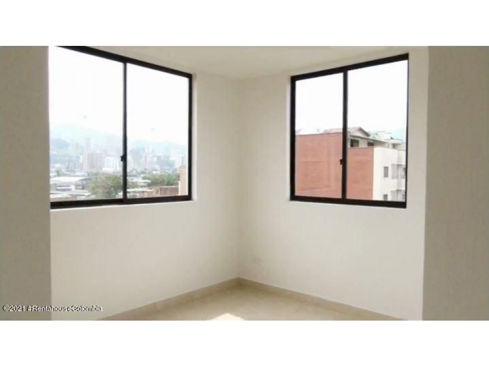 Vendo Apartamento en  Asturias(Itagui) C.O 23-1660