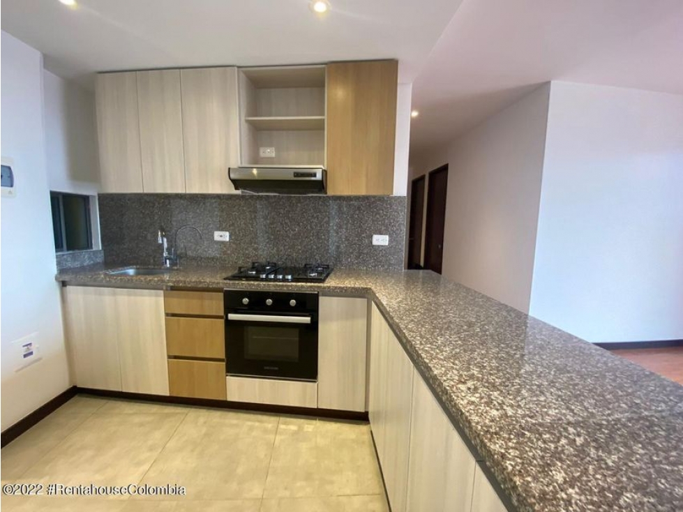 Apartamento en  Bogota RAH CO: 22-2813