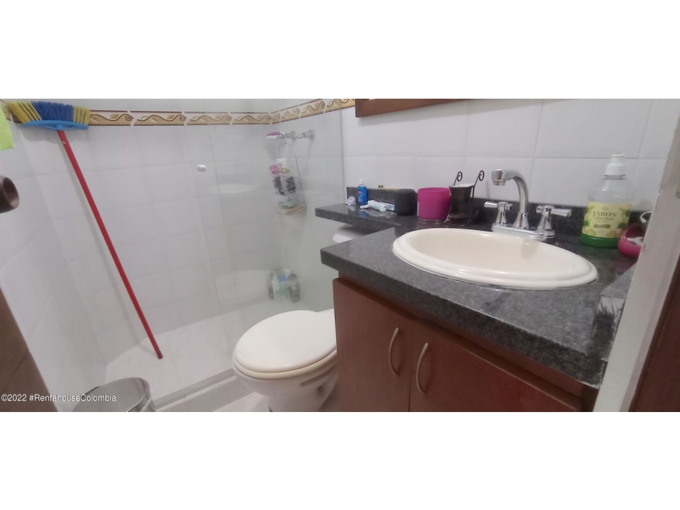 Vendo Apartamento en  Cedritos(Bogota) C.O 23-1705