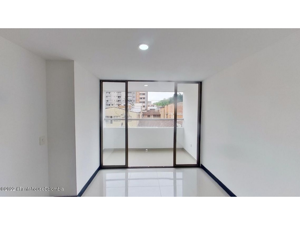 Apartamento en  Belen Miravalle RAH CO: 23-184