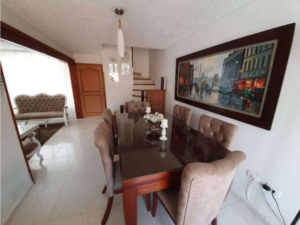 VENTA DE CASA EN CONJUNTO CERRADO LAGOS DEL CACIQUE COD:269